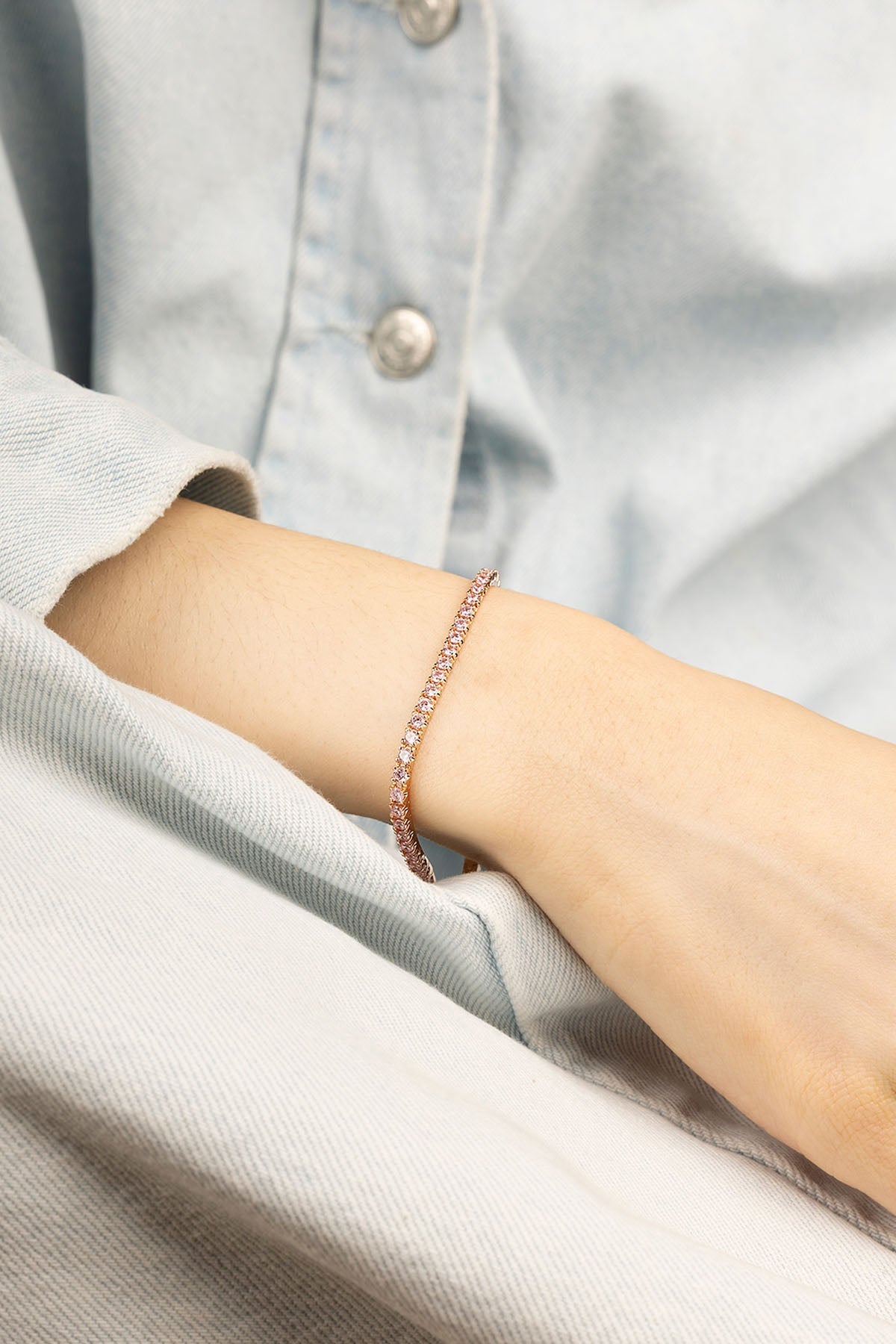 Bracelets APM Monaco, yellow gold, thin tennis bracelet with pavé stones.