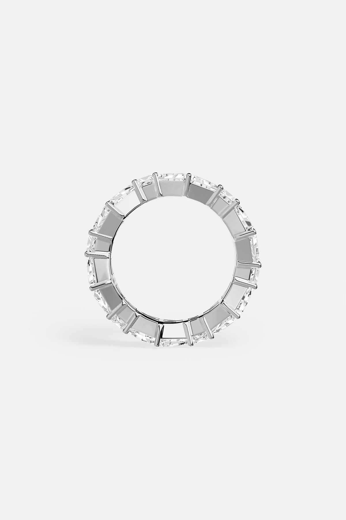 APM Eternity Ring in rhodium finish, a luminous circle of quiet elegance.