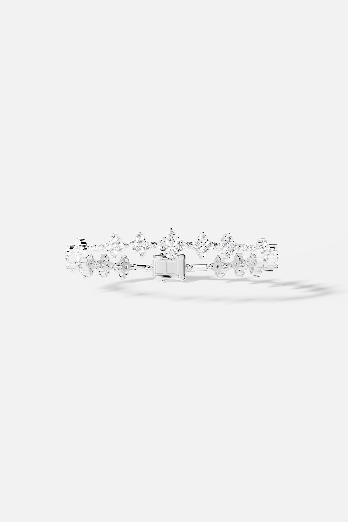 Bracelets APM Monaco, white gold pavé diamond bracelet with white diamonds.