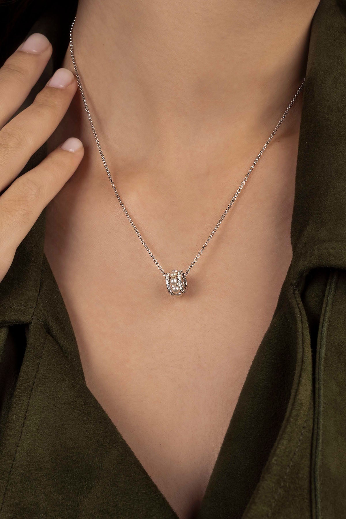 Necklaces APM Monaco, silver-tone adjustable double-paved hoop necklace with pearls