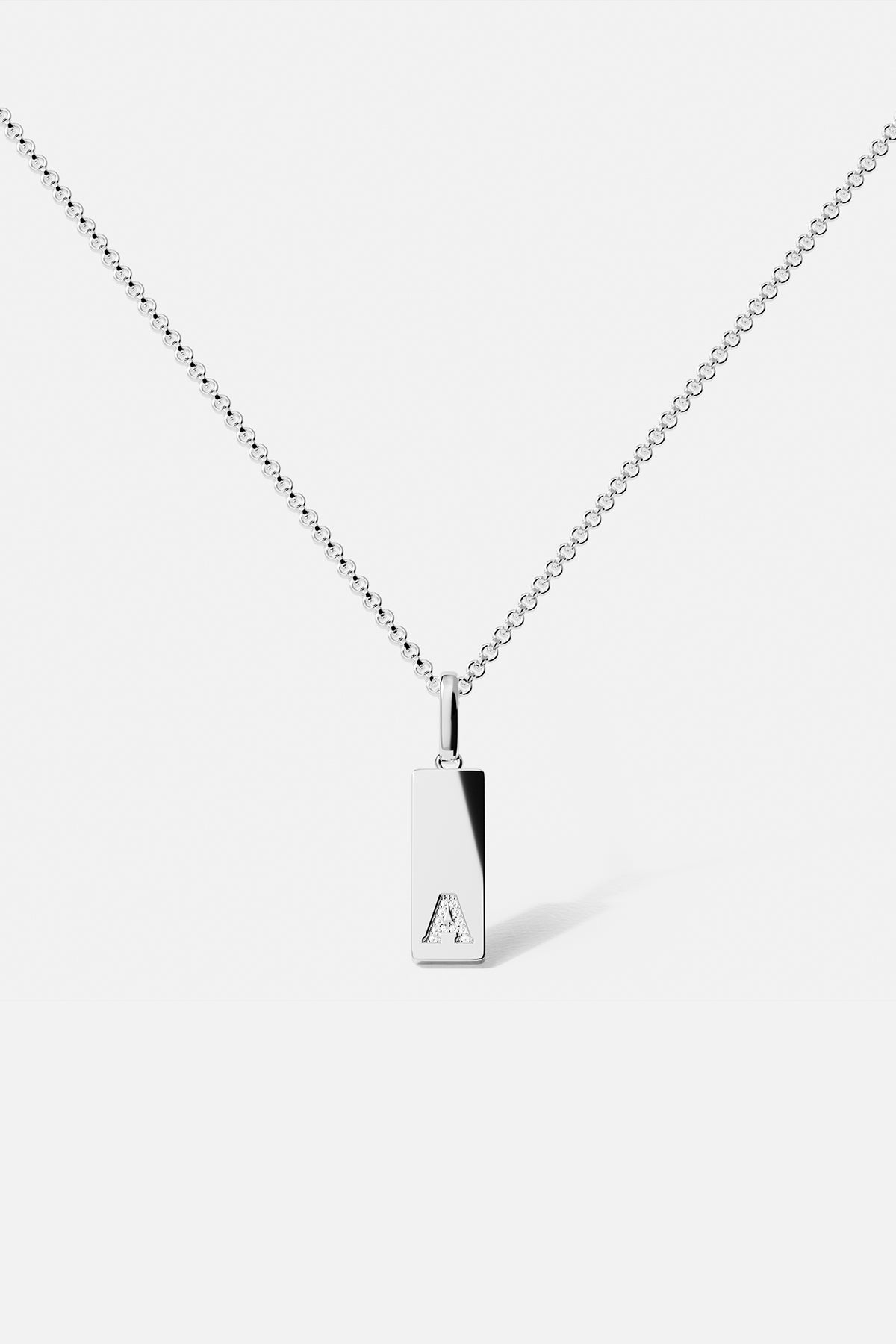 Necklaces APM Monaco, silver alphabet plate pendant engraved with A on a beaded chain.